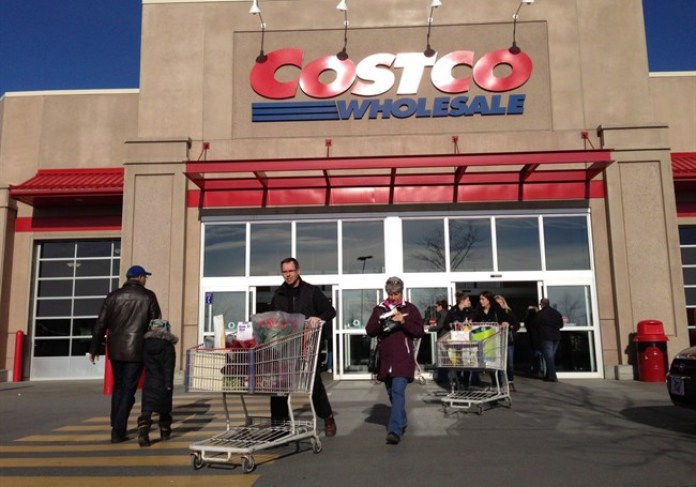 Costco Canada switches to MasterCard from AmEx - The Globe and Mail