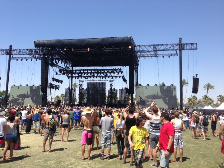 Navigating Coachella in sizzling temperatures - BC | Globalnews.ca