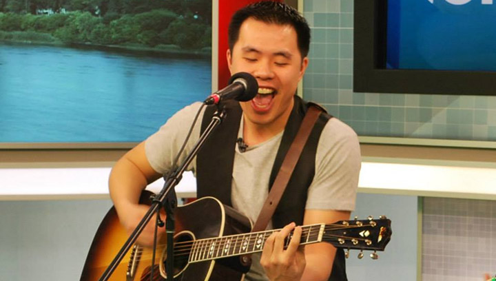 Jonathan Li performs his song “One Life” on the Morning News.