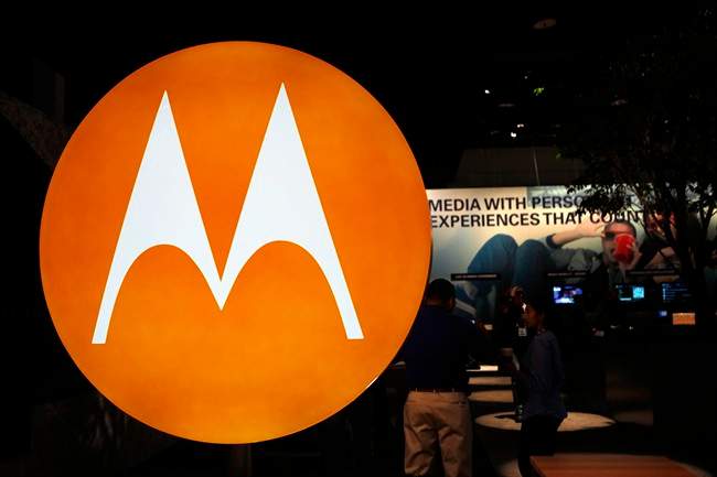 New Moto E phone aimed at first-time smartphone buyers - image