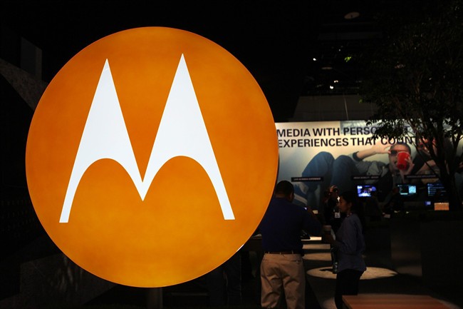 New Moto E phone aimed at first-time smartphone buyers - image