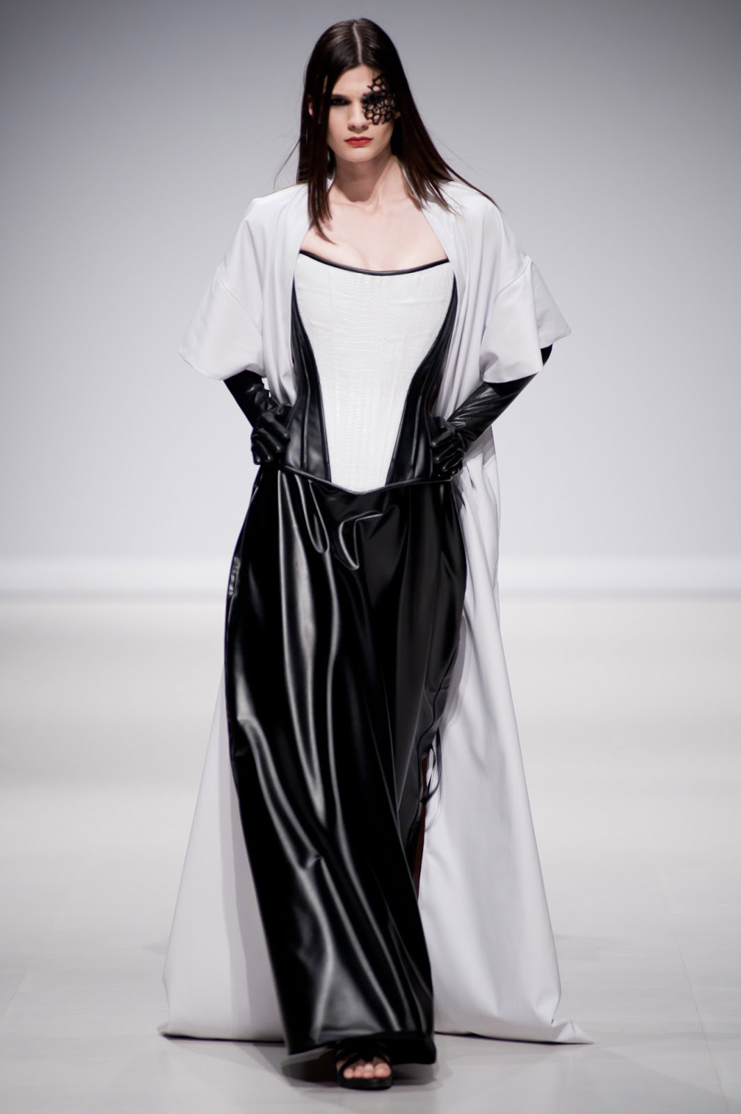 Toronto's Starkers Corsetry shows sci-fi inspired line at FAT 2014 - Toronto