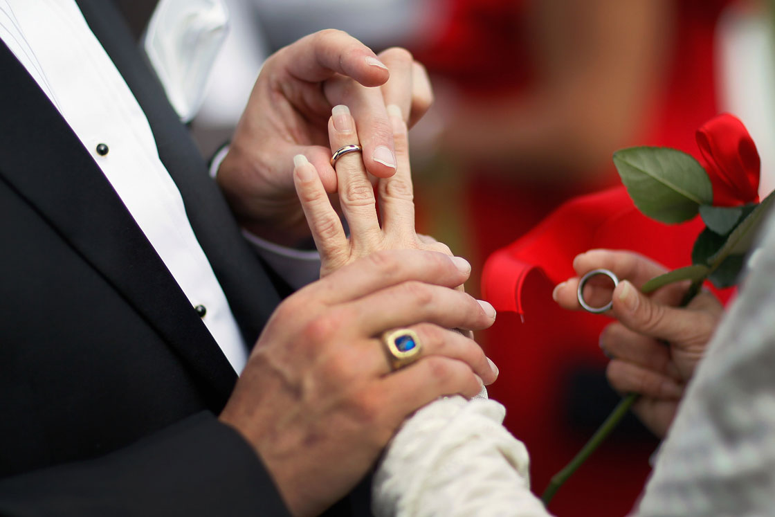 A new poll suggests about-to-be couples expect their wedding costs to be about $15,000 -- but they'll only be able to cover about 60 per cent of that with their own cash.