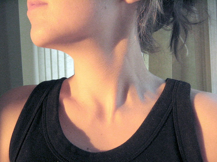 Researchers at UQAM have identified the neck as one of the most sensitive parts of the female body.