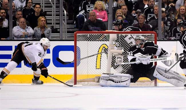LA Kings force Game 7 beating Anaheim Ducks 2-1