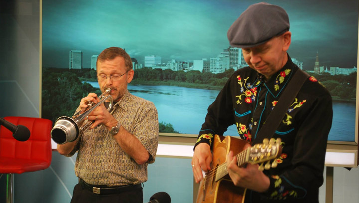 Richard Gillis and Bjorn Thoroddsen perform on the Morning News.