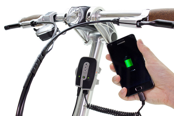 The ReeCharge Power Pack bicycle attachment.