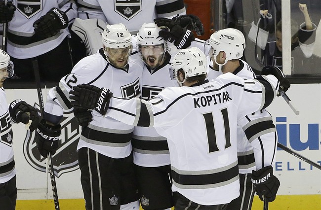 Kings cap comeback with 5-1 Game 7 win vs Sharks