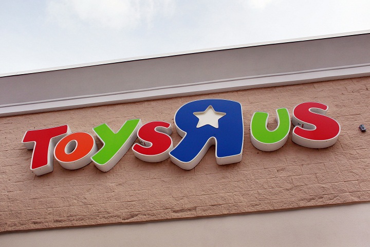 Toys "R" Us sign.