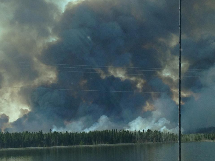 Remaining residents evacuated from northern Saskatchewan community due to forest fire.