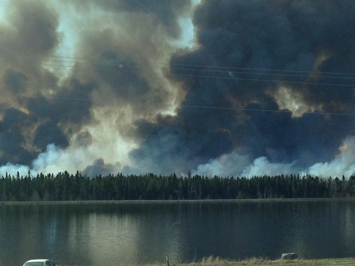Remaining residents evacuated from northern Saskatchewan community due to forest fire.