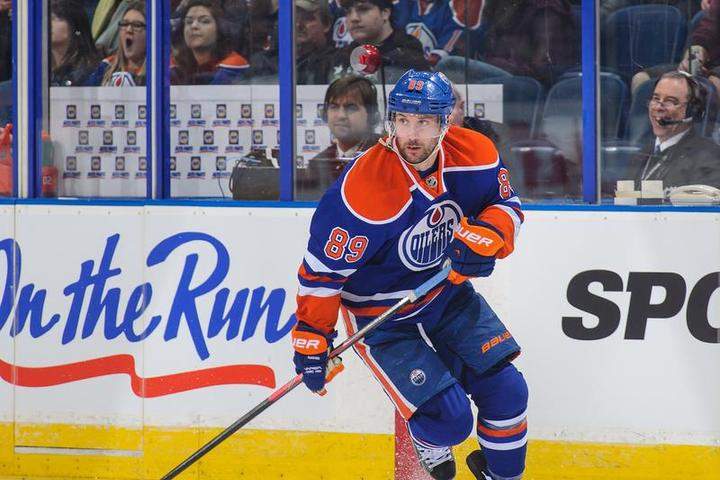 Oilers trade centre Sam Gagner to Lightning, who flip him to Coyotes - image