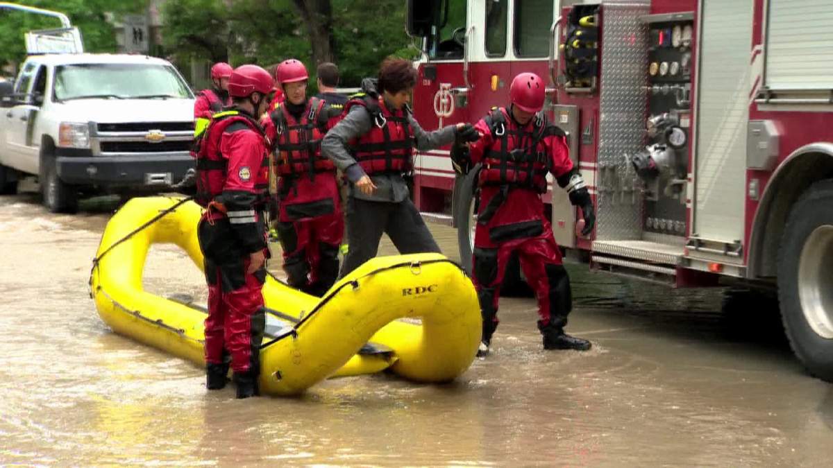 Calgary firefighters haunted by woman’s death in 2013 floods - image
