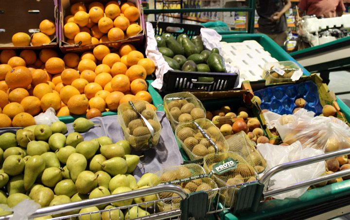Fruit on display in Azraq camp's supermarket