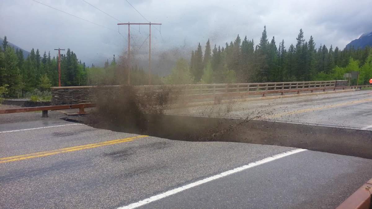 Survivors of Kananaskis flash floods share stories of harrowing ordeal - image