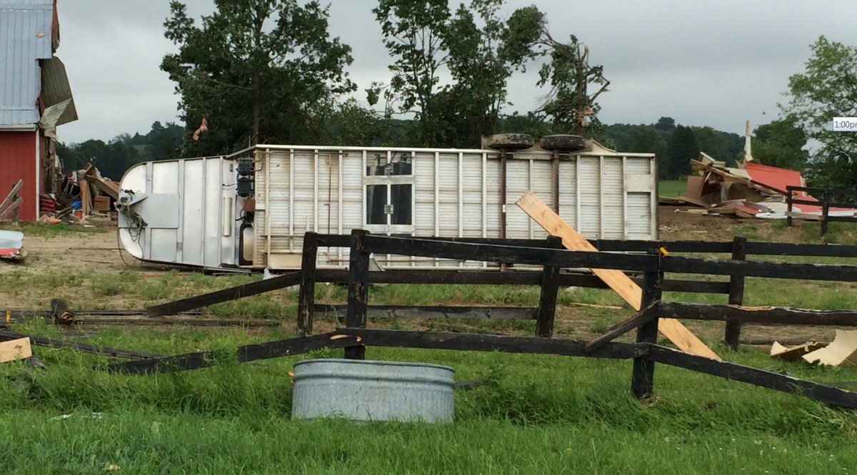 New Tecumseth tornado damages several homes, barns - Toronto ...