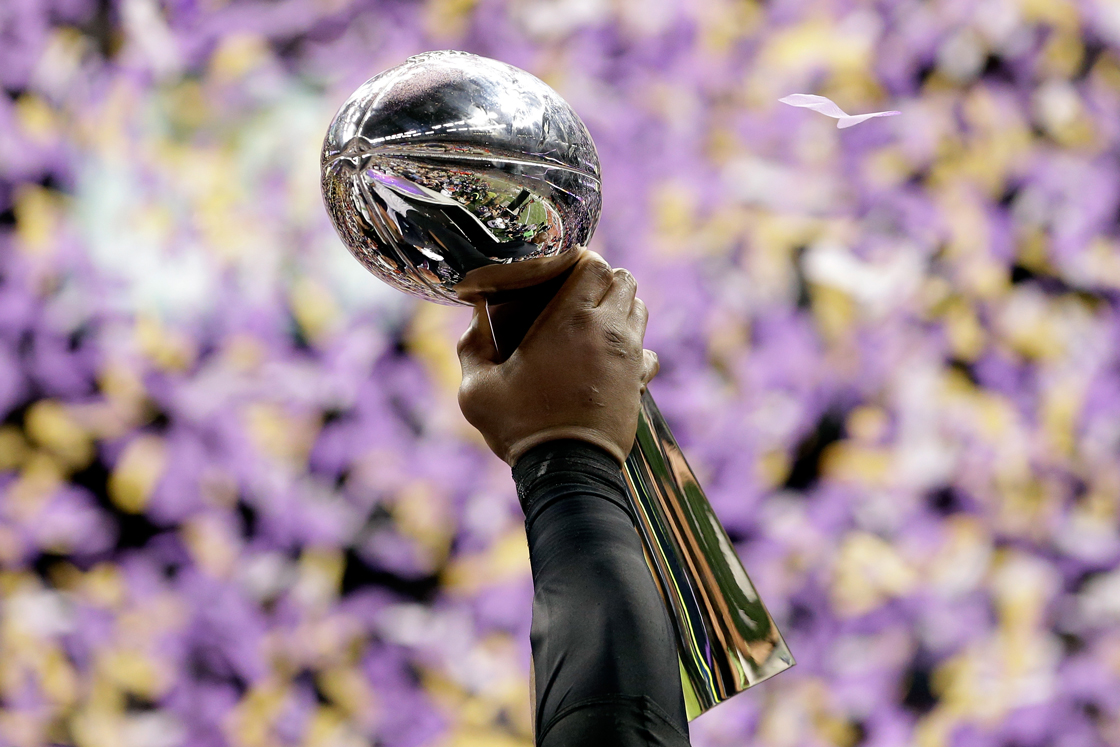 NEW ORLEANS, LA - FEBRUARY 03: Ray Lewis #52 of the Baltimore Ravens holds up the Vince Lombardi Trophy after defeating the San Francisco 49ers during Super Bowl XLVII at the Mercedes-Benz Superdome on February 3, 2013 in New Orleans, Louisiana. The Ravens defeated the 49ers 34-31. (Photo by Ezra Shaw/Getty Images)