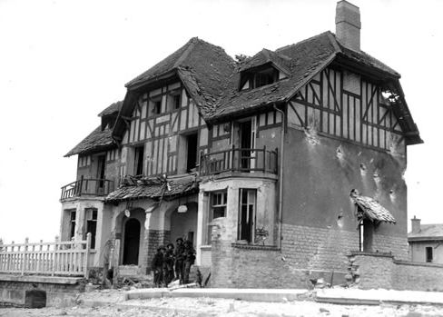 Image of the Hoffer house taken from 1944.