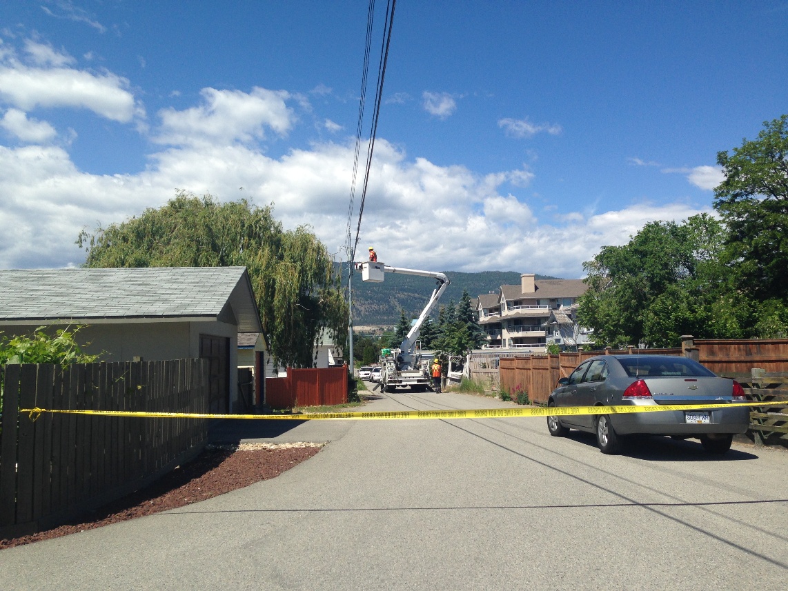 Fortis B.C. cuts power behind Windsor Avenue in Penticton to assist bomb squad clearing home of potential explosives.