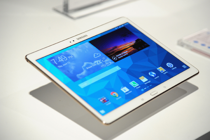 The Tab S with an 8.4-inch screen, measured diagonally, costs $400, while a 10.5-inch version costs US$500.