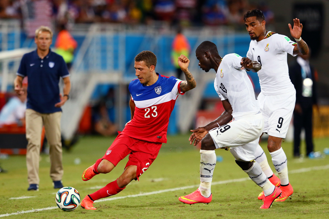 NATAL, BRAZIL - JUNE 16: Fabian Johnson of the United States controls the ball against Jonathan Mensah of Ghana during the 2014 FIFA World Cup Brazil Group G match between Ghana and the United States at Estadio das Dunas on June 16, 2014 in Natal, Brazil. (Photo by Kevin C. Cox/Getty Images)