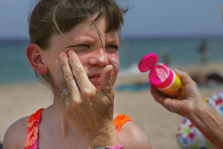 How to protect yourself by properly using sunscreen to protect against UVA and UVB rays and first aid tips in the event of a sunburn.