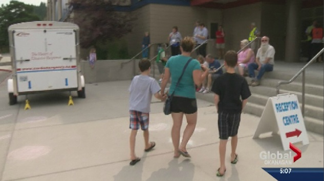 WATCH: West Kelowna evacuees coping in wake of fire | Globalnews.ca