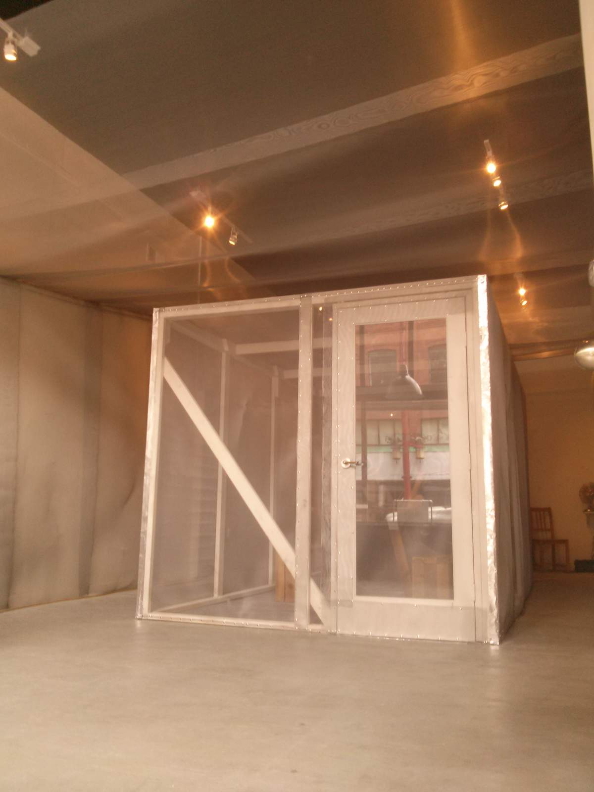 Internet free zone inside a Vancouver coffee shop to provide refuge from worldwide web - image