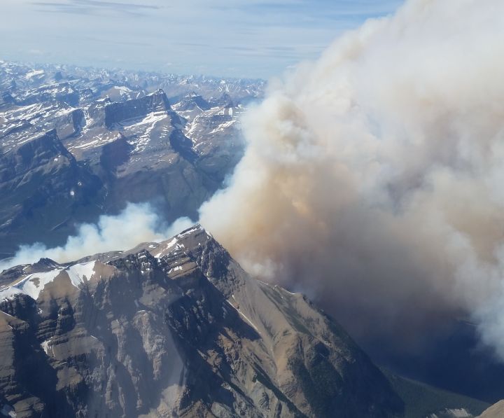 A 700-hectare wildfire burns near the Banff National Park border, about 50 kilometres west of Nordegg Saturday, July 5, 2014. 