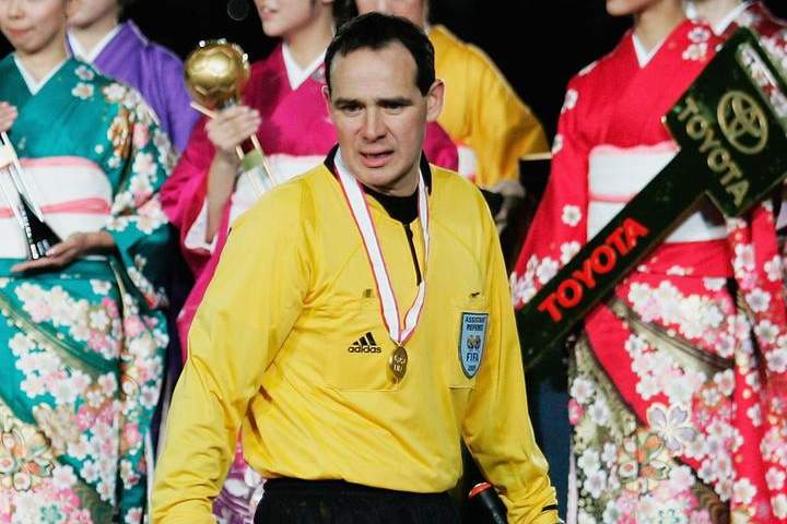 Assistant referee Hector Vergara receives his medal after the FIFA Club World Championship Toyota Cup 2005 Final between Liverpool and Sao Paulo at The Yokohama International Stadium on December 18, 2005 in Yokohama, Japan. Winnipegger Vergara will be inducted into the Canadian Soccer Hall of Fame in November.