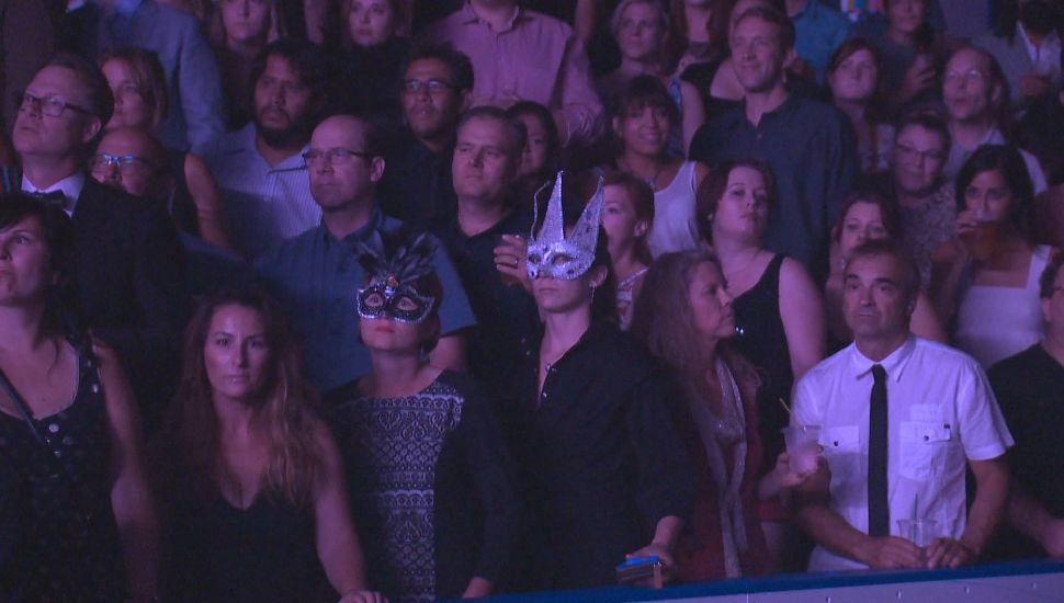 Edmontonians dress to impress at Arcade Fire concert - Edmonton |  Globalnews.ca