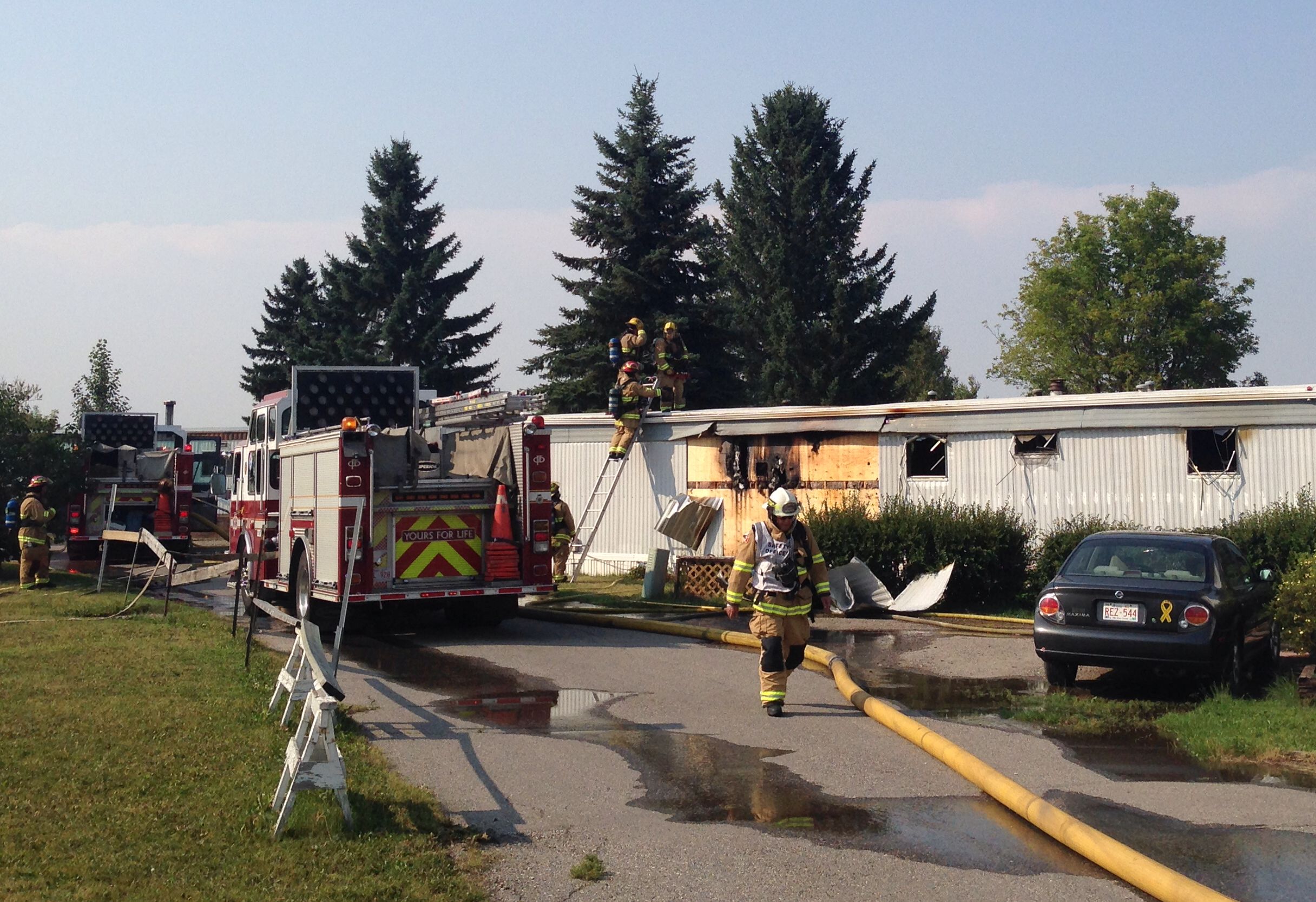 Fire guts mobile home in southeast Calgary - Calgary | Globalnews.ca