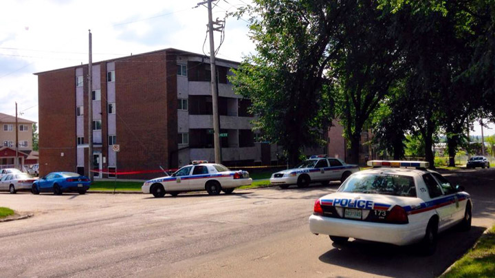 Saskatoon Police are currently at the scene of a stabbing that took place in the 400-block of Avenue P South around 10 a.m. Saturday.
