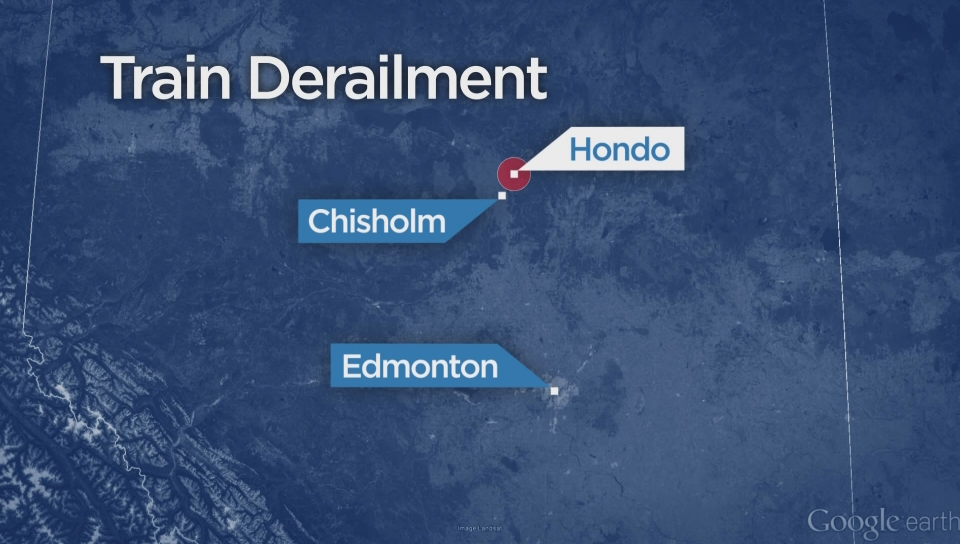 CN freight train derails northwest of Edmonton - image
