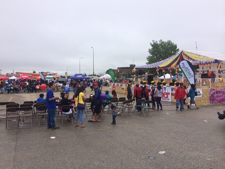 Thousands gather for Filipino Street Festival - image