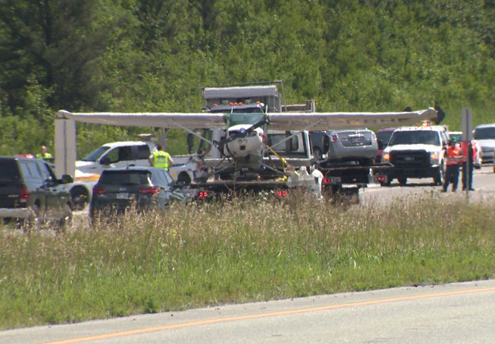Light plane crash lands on Quebec highway Globalnews.ca