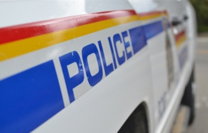 Kelowna RCMP stopped two Regina men Wednesday for soliciting door-to-door without a permit, ID or a business license. They believed the two men to be scammers.