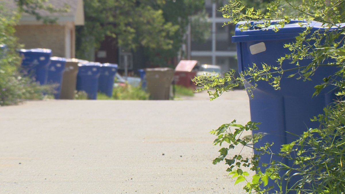 Curbside recycling keeps Regina’s 2015 waste reduction goal on track - image