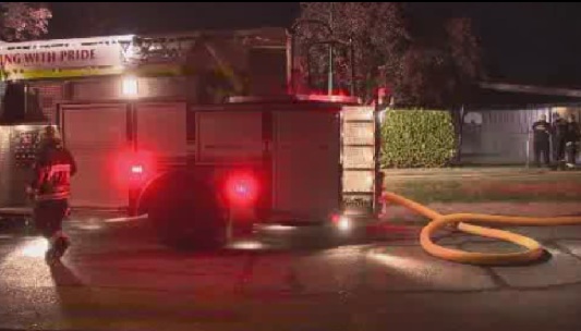 Fire crews battle suspicious fire at a Vancouver elementary school - image