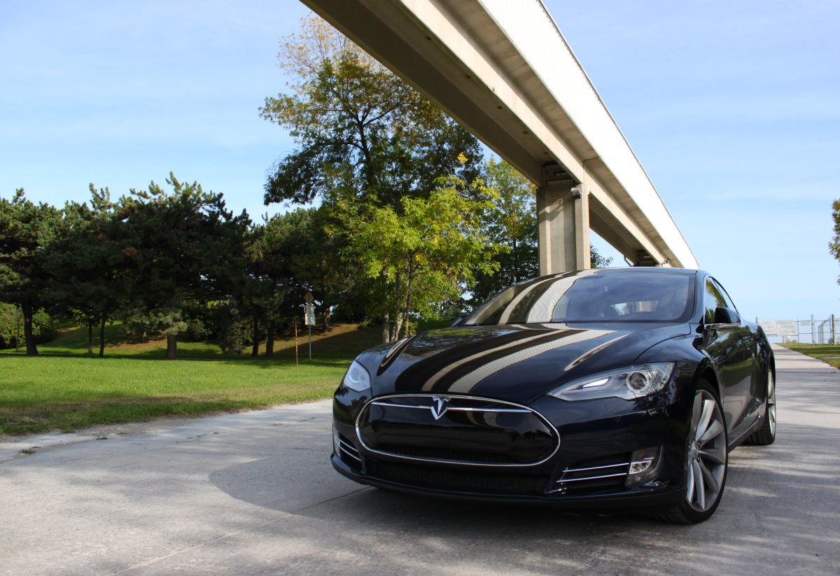 2015 Tesla Model S P85+