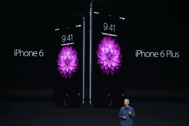 Apple unveils the iPhone 6