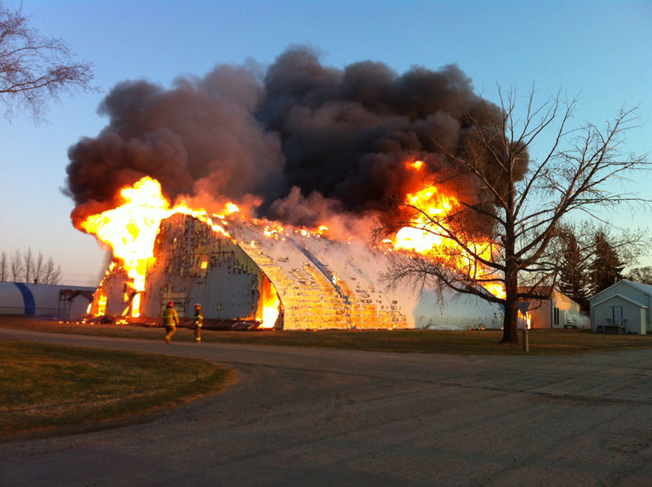 BHP Billiton makes donation to rebuild Saskatchewan hockey rink lost to blaze in 2013.