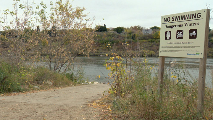 Man swimming in South Saskatchewan River receives ticket, court date for contravening Saskatoon bylaw.
