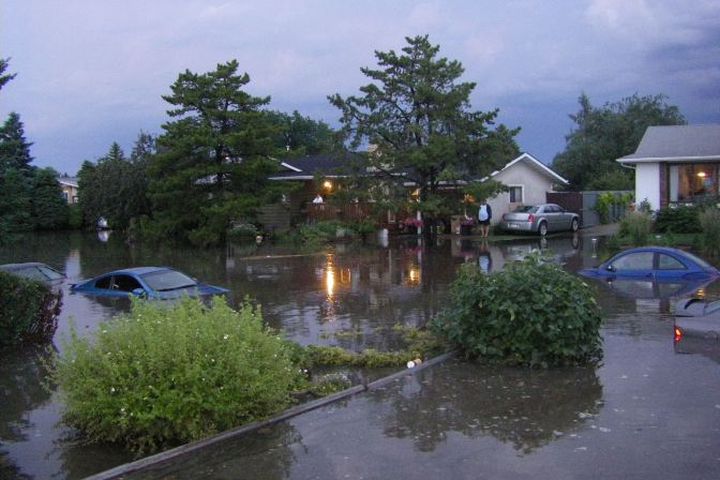 southeast Edmonton flooding