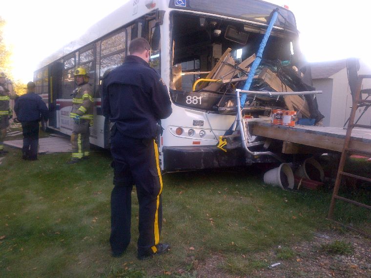 Mechanical problems ruled out as investigation into St. Albert bus