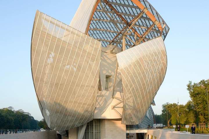 Louis Vuitton Foundation for Creation - Gehry - Art - Report - The New York  Times