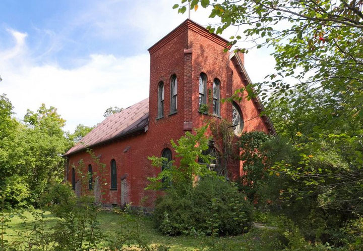 The church in Farnham, QC that was once owned by Arcade Fire.