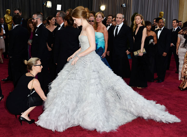 Actress Amy Adams arrives at the Oscars at Hollywood & Highland Center on February 24, 2013 in Hollywood, California.