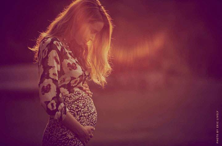 Blake Lively baby bump