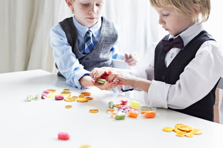 Using candy as learning tools for kids is a great way to use excess Halloween treats.